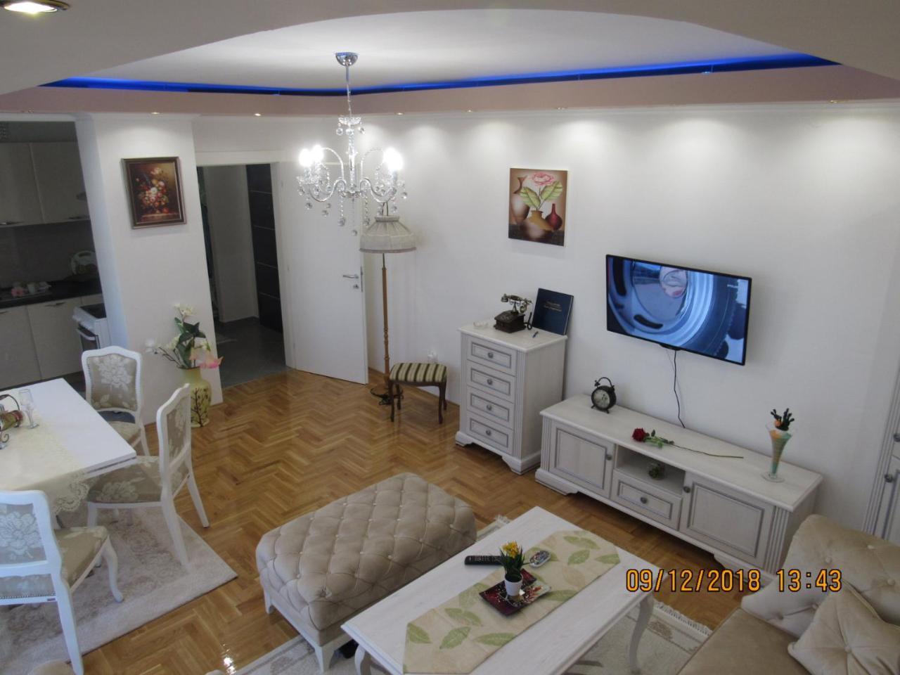 Apartman Tea 2 Μπάνια Λούκα Εξωτερικό φωτογραφία