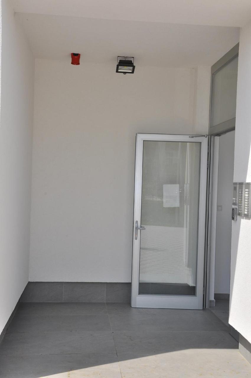 Apartman Tea 2 Μπάνια Λούκα Εξωτερικό φωτογραφία